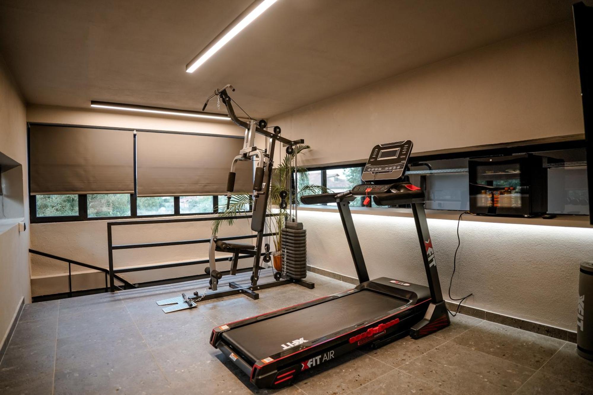Industrial Loft Apartment ตริกาลา ภายนอก รูปภาพ